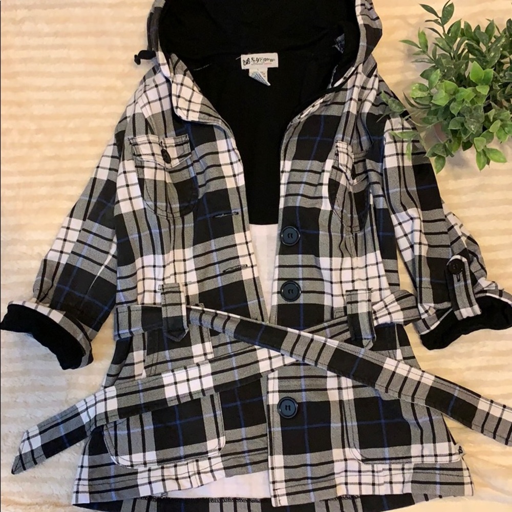 Cute Plaid Jacket!